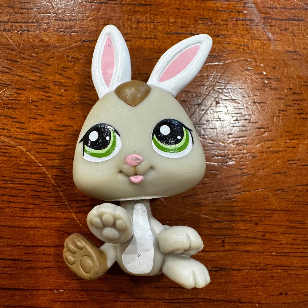 Littlest Pet Shop Bunny Rabbit Tan White Green Eyes Hasbro 2009 LPS Figure